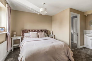 Bedroom- click for photo gallery